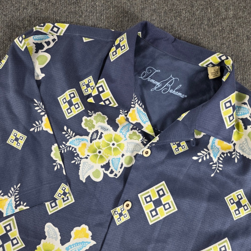 Tommy Bahama Silk Hawaiian Shirt Mens Large Navy Blue Floral Geometric S/S‎ Camp